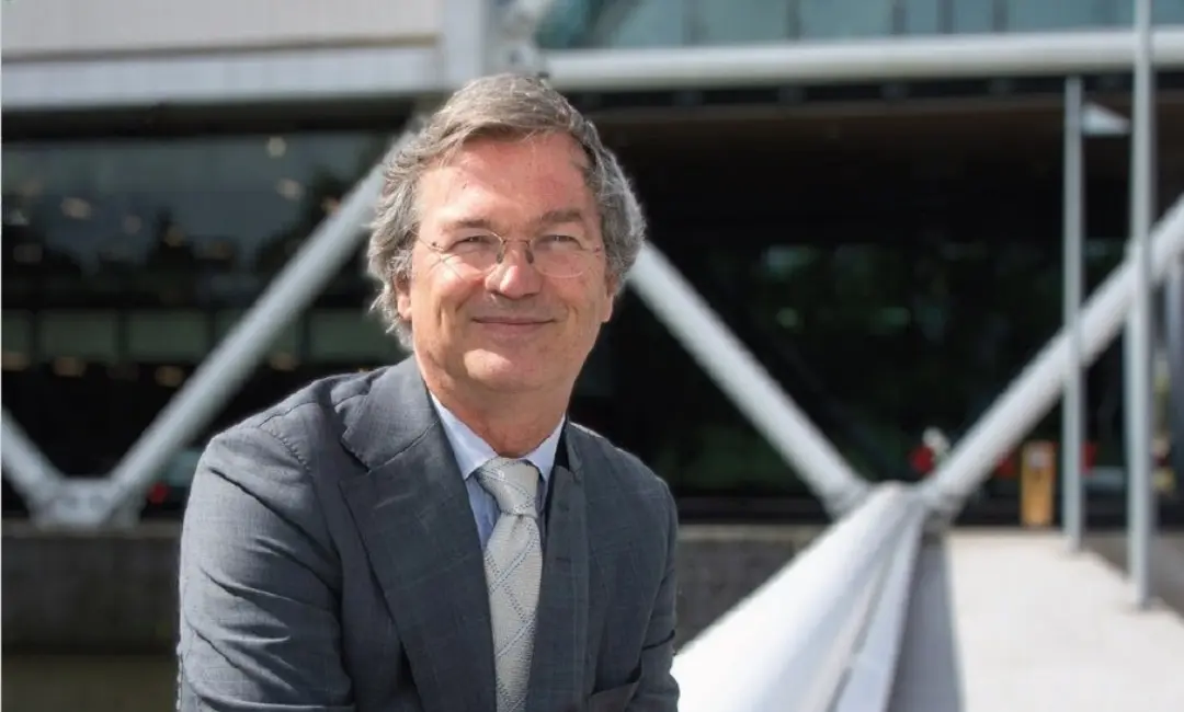 Portretfoto van Arno Visser, voorzitter van Koninklijke Bouwend Nederland